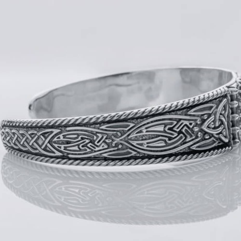 Viking Helm of Awe – Silver Cuff Bracelet
