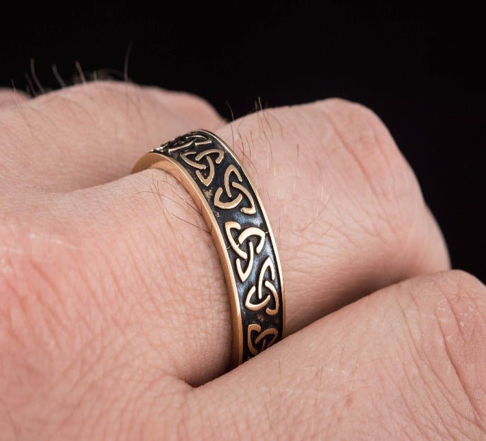 Triquetra Symbol Bronze Ring