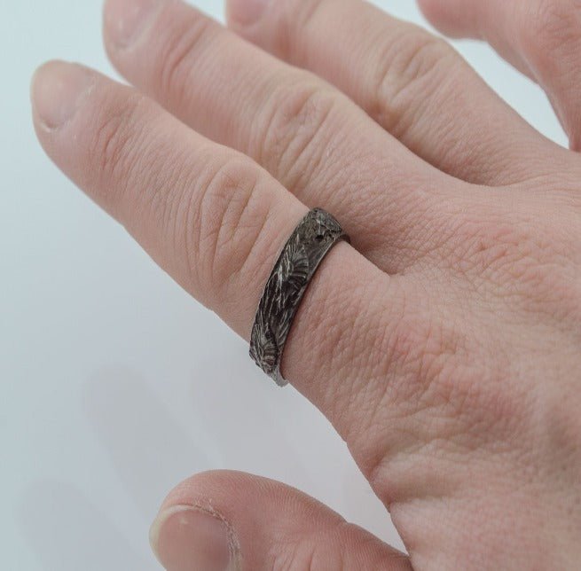 Wolf Ornament Ring Ruthenium Plated Sterling Silver Black Limited Edition Norse Ring